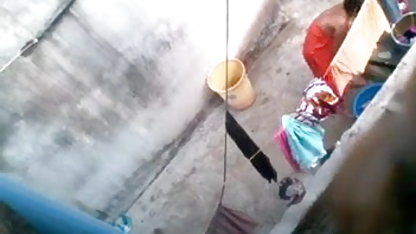 महिलाओं के पेड़ों पर, पेशाब धाराओं में सेक्सी फिल्म सेक्सी फिल्म हिंदी चलाता है