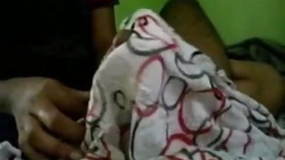 तीन लेस्बियन सेक्सी इंग्लिश पिक्चर लड़कियों और उनके खिलौनों से चुदाई