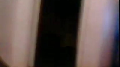 फूलों की घनघोर में, वह सेक्स भोजपुरी फिल्म dildosex के लिए इच्छा पर काबू पाने