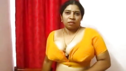 बालों हिंदी पिक्चर फिल्म सेक्सी वाली आदमी fucks busty,