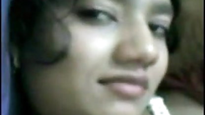 Luder सेक्सी फिल्म चौधरी में लाल fishnet मोज़ा fucks ऊपर में के सामने के वेब कैमरा