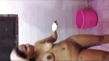 दो परपीड़क लड़कियां तड़पा फुल सेक्सी फुल और मरोड़ते पूंछ