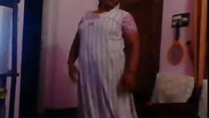 डाइरेटिव थोड़ा भाड़ में जाओ घोड़ी टक्कर लगी है में के सेक्सी मूवी देखने खुला थाली